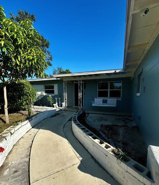 3/2 Orlando Pool Home Flip 